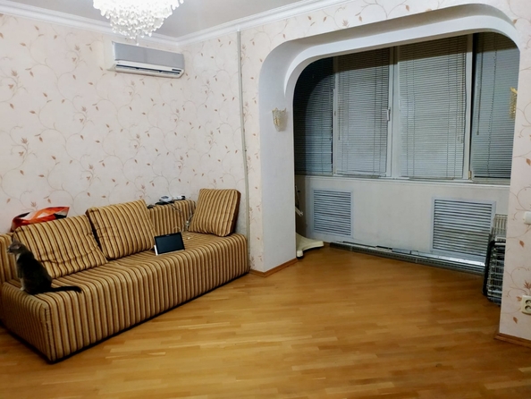 
   Продам 3-комнатную, 77 м², 40-летия Победы пр-кт, 65 к 11

. Фото 4.