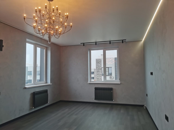 
   Продам 3-комнатную, 70 м², Олимпийское Кольцо ул, 13

. Фото 1.