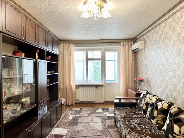 
   Продам 3-комнатную, 58 м², Батуринская ул, 13/14

. Фото 2.