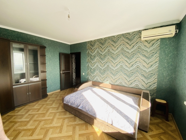 
   Продам 2-комнатную, 60 м², Вересаева ул, 101 к6 с1

. Фото 3.