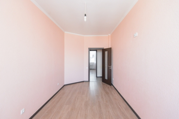 
   Продам 4-комнатную, 125.6 м², Комарова ул, 131а

. Фото 17.