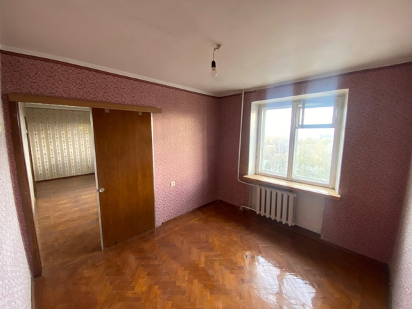 
   Продам 3-комнатную, 54.9 м², Коммунистический пр-кт, 12

. Фото 4.