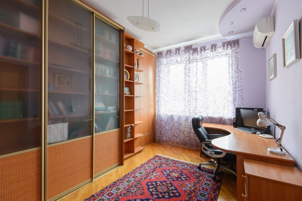 
   Продам 4-комнатную, 95.7 м², Буденновский пр-кт, 76/226

. Фото 19.