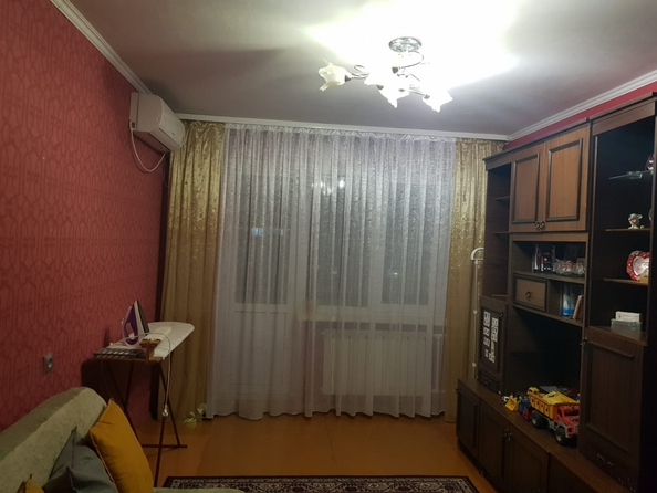 
   Продам 3-комнатную, 64 м², Грисенко ул, 21 к 62

. Фото 2.