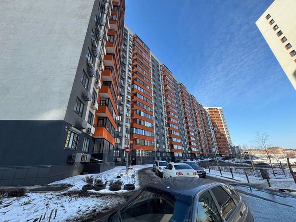 
   Продам 1-комнатную, 46 м², Венеры ул, 23

. Фото 1.