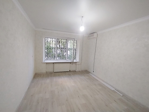 
   Продам 3-комнатную, 51.8 м², Луначарского ул, 179

. Фото 3.