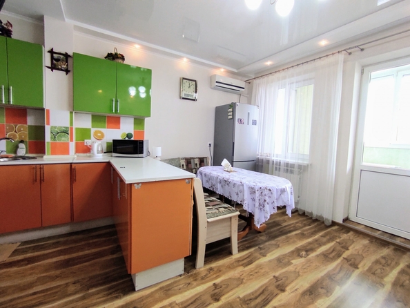 
   Продам 1-комнатную, 55 м², Жмайлова ул, 4/2

. Фото 2.