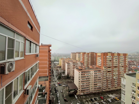 
   Продам 1-комнатную, 55 м², Жмайлова ул, 4/2

. Фото 25.