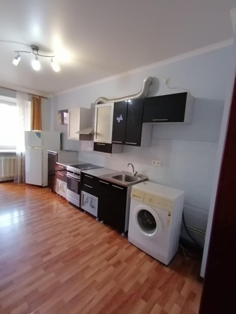 
   Продам 2-комнатную, 77.8 м², Жмайлова ул, 4/12

. Фото 7.