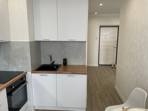 
   Продам 1-комнатную, 35 м², 26-я линия ул, 35

. Фото 3.