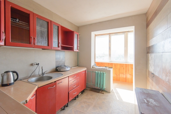 
   Продам 1-комнатную, 42 м², Думенко ул, 3

. Фото 5.