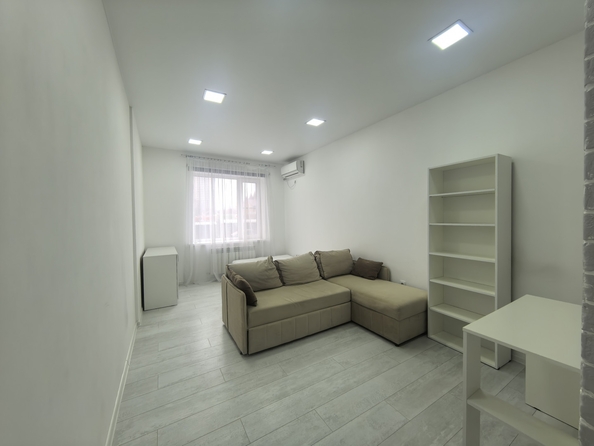 
   Продам 1-комнатную, 40 м², 35-я линия ул, 89

. Фото 7.