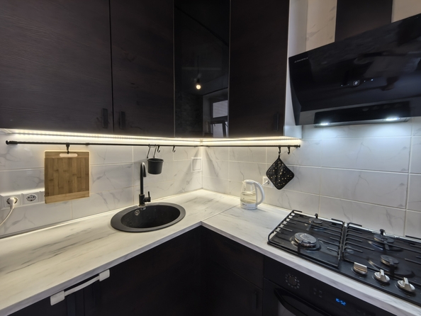 
   Продам 3-комнатную, 58 м², Городовикова ул, 34

. Фото 3.