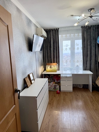
   Продам 3-комнатную, 55 м², 40-летия Победы пр-кт, 308

. Фото 2.