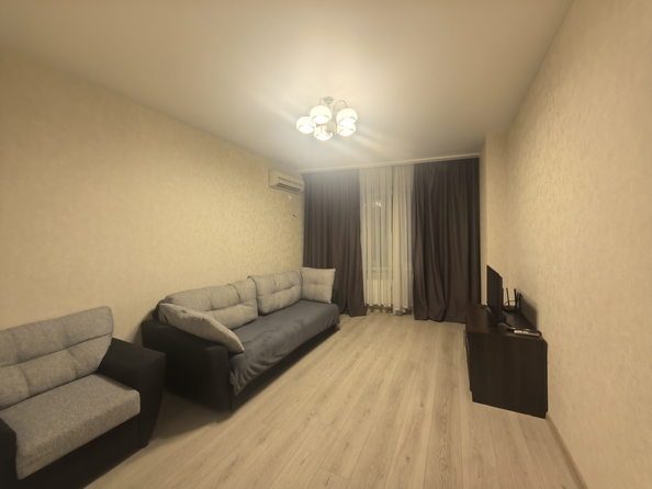 
   Продам 1-комнатную, 43 м², Береговая ул, 117

. Фото 1.