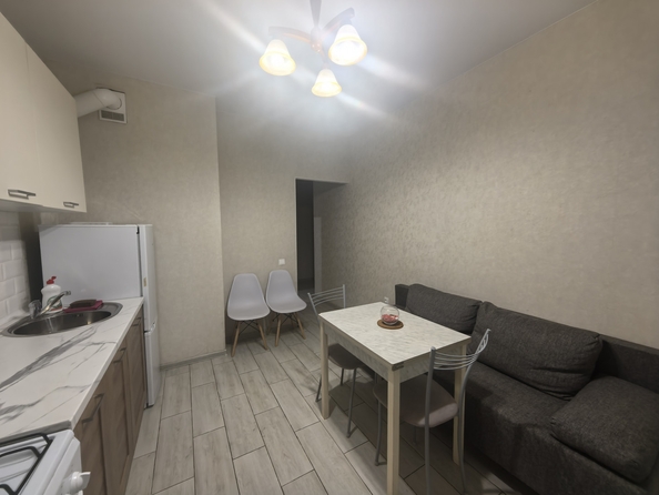 
   Продам 1-комнатную, 43 м², Береговая ул, 117

. Фото 2.