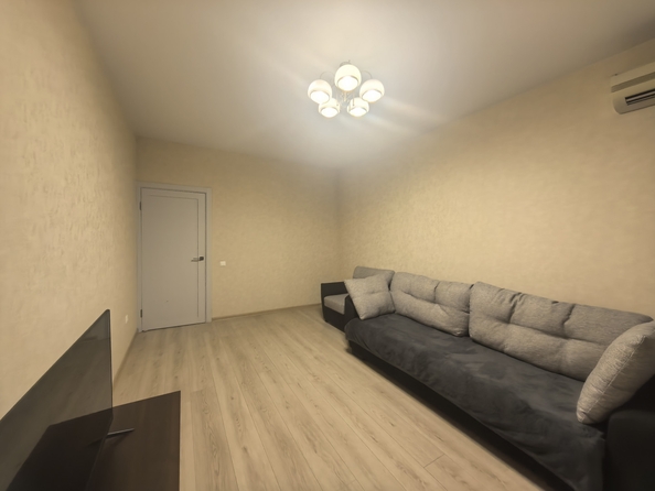 
   Продам 1-комнатную, 43 м², Береговая ул, 117

. Фото 5.