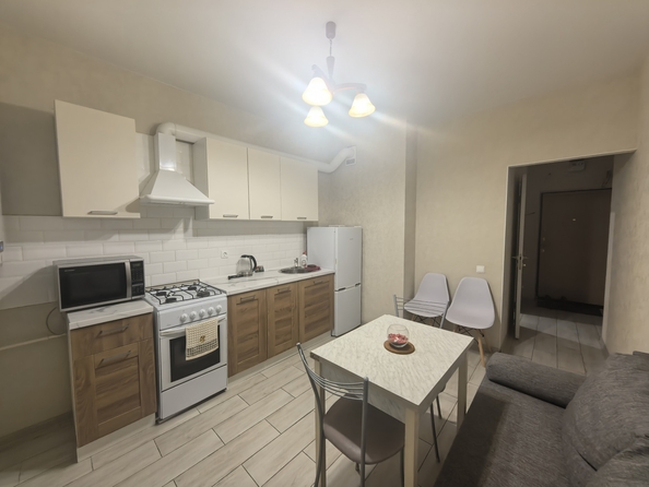 
   Продам 1-комнатную, 43 м², Береговая ул, 117

. Фото 10.
