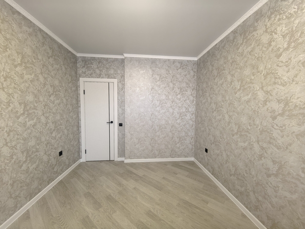 
   Продам 1-комнатную, 37.9 м², Берберовская ул, 32

. Фото 11.