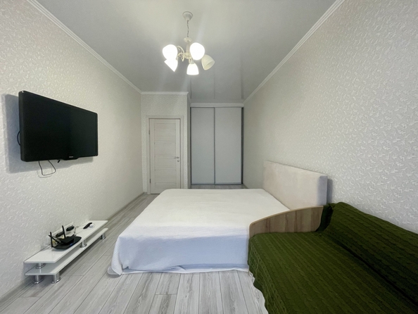 
   Продам 1-комнатную, 44 м², Шеболдаева ул, 95с

. Фото 2.