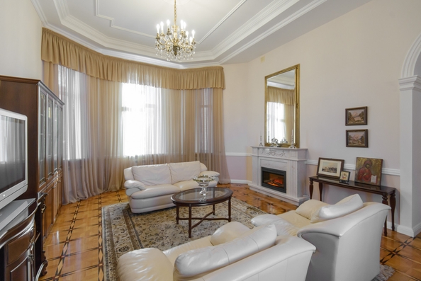 
   Продам дом, 428 м², Ростов-на-Дону

. Фото 2.