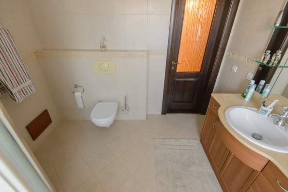 
   Продам дом, 428 м², Ростов-на-Дону

. Фото 16.