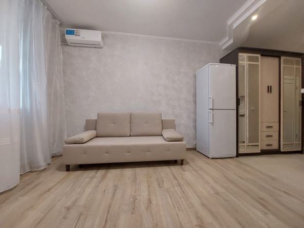 
   Продам студию, 28 м², 2-я Володарского ул, 170/41

. Фото 2.