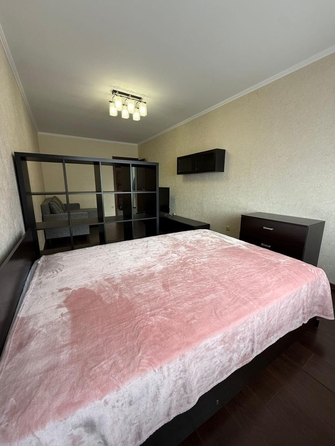 
   Продам 1-комнатную, 50.7 м², Малиновского ул, 66

. Фото 3.