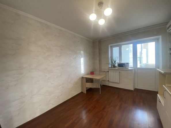 
   Продам 2-комнатную, 70 м², Извилистая ул, 11

. Фото 2.