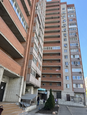 
   Продам 2-комнатную, 74 м², 339-й Стрелковой Дивизии ул, 19

. Фото 14.