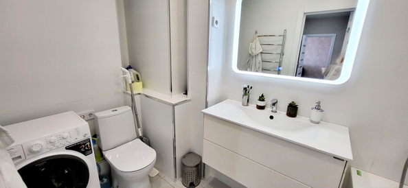 
   Продам 2-комнатную, 65.2 м², Вересаева ул, 101

. Фото 6.
