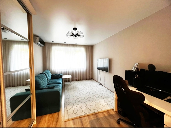 
   Продам 3-комнатную, 63 м², Комарова б-р, 10

. Фото 10.