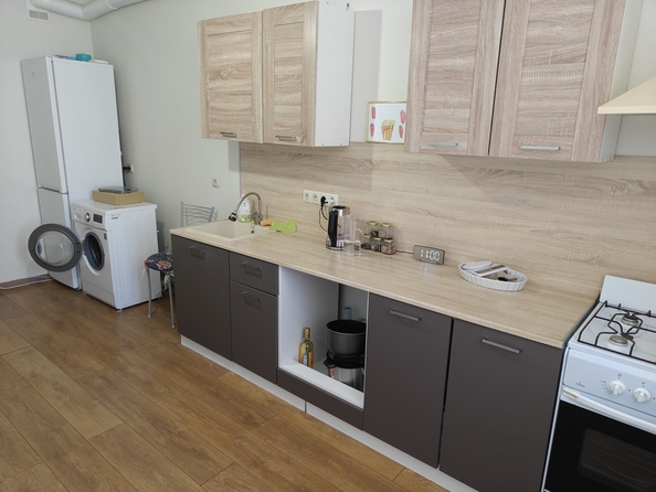
   Продам 3-комнатную, 70.1 м², Комарова ул, 132

. Фото 7.