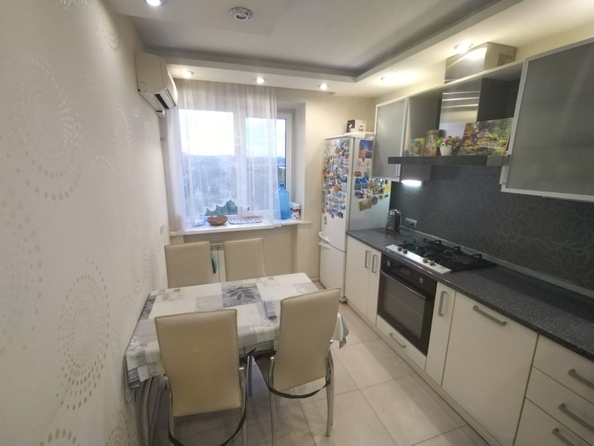 
   Продам 3-комнатную, 70 м², Зоологическая ул, 14/7

. Фото 2.