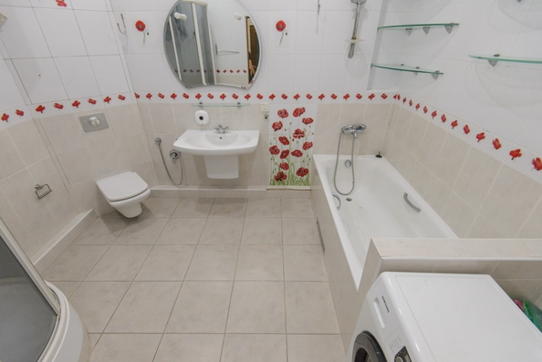 
   Продам 3-комнатную, 74 м², Вятская ул, 75/2

. Фото 10.