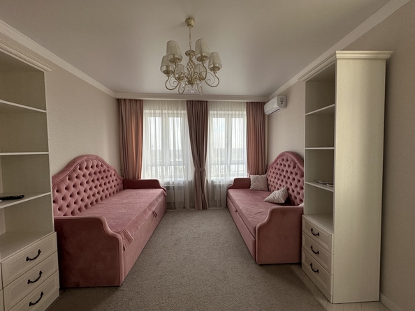 
   Продам 2-комнатную, 72.8 м², Береговая ул, 117Б

. Фото 1.