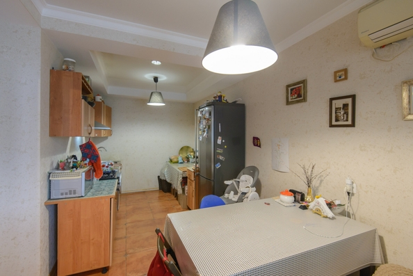 
   Продам 2-комнатную, 73 м², Селиванова ул, 68

. Фото 4.
