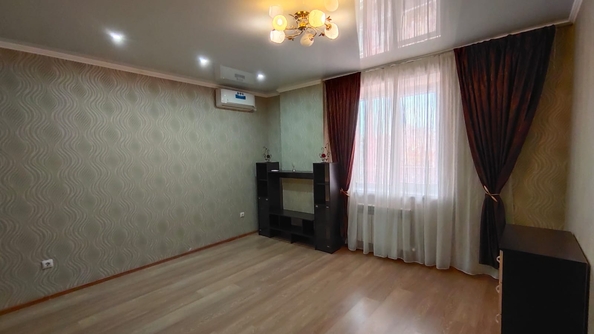 
   Продам 1-комнатную, 41 м², Маяковского ул, 12

. Фото 3.