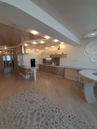 
   Продам 3-комнатную, 104 м², Петрашевского ул, 36

. Фото 2.