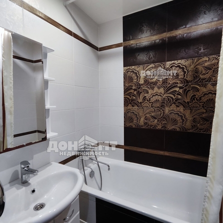 
   Продам 2-комнатную, 55 м², 339-й Стрелковой Дивизии ул, 17/3

. Фото 6.