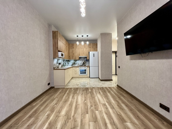 
   Продам 1-комнатную, 34.8 м², Строителей ул, 10/6

. Фото 2.