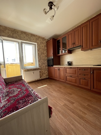 
   Продам 1-комнатную, 37.9 м², Теряева ул, 9

. Фото 2.