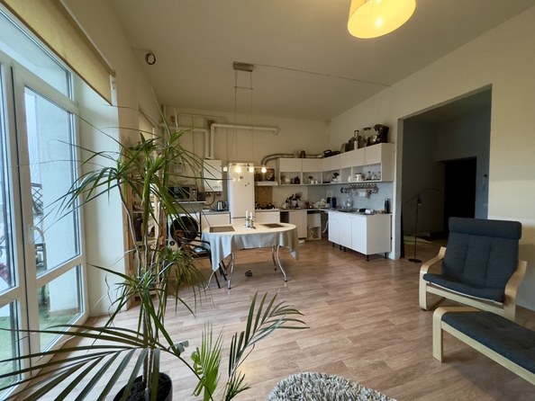 
   Продам 3-комнатную, 83.8 м², 20-я улица ул, 13

. Фото 4.
