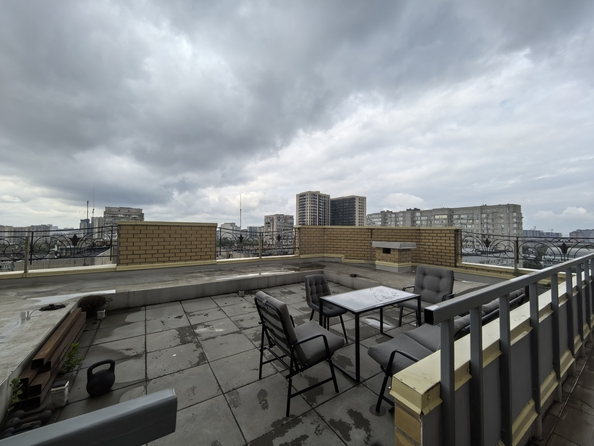 
   Продам 3-комнатную, 70.5 м², Соколова пр-кт, 86

. Фото 3.