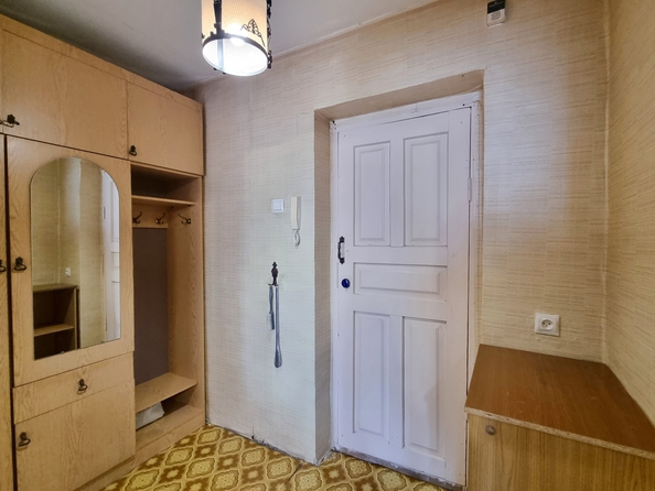 
   Продам 1-комнатную, 35.8 м², 18-я улица ул, 69

. Фото 8.