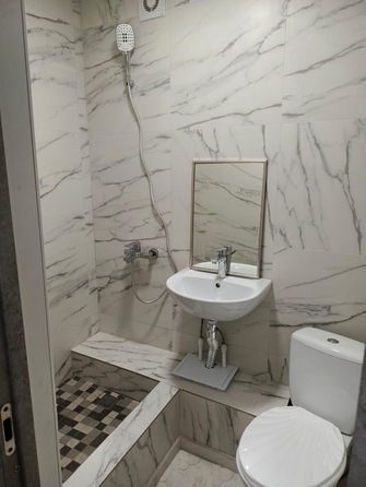 
   Продам 1-комнатную, 32 м², Днепропетровская ул, 2

. Фото 4.