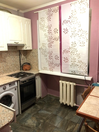 
   Продам 3-комнатную, 60 м², Стачки пр-кт, 190

. Фото 1.