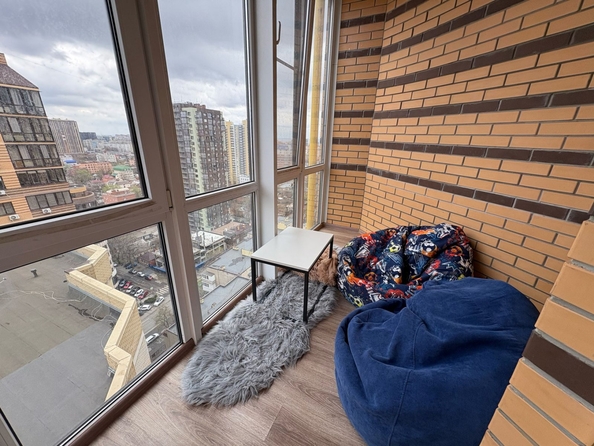 
   Продам студию, 34 м², Малюгиной ул, 228

. Фото 1.