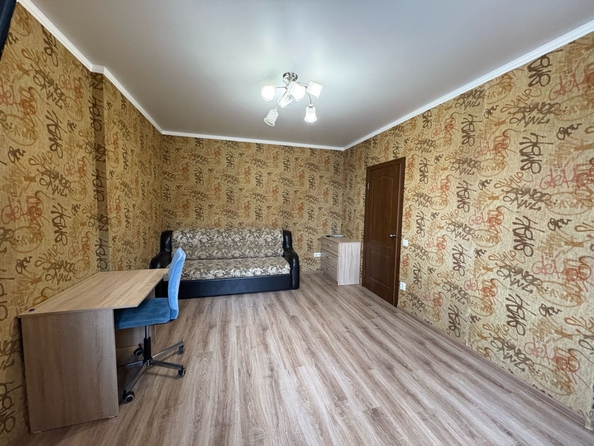 
   Продам студию, 34 м², Малюгиной ул, 228

. Фото 4.