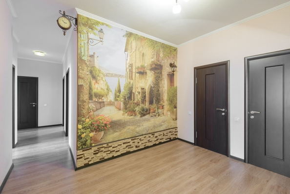 
   Продам 4-комнатную, 125.6 м², Комарова ул, 131а

. Фото 13.